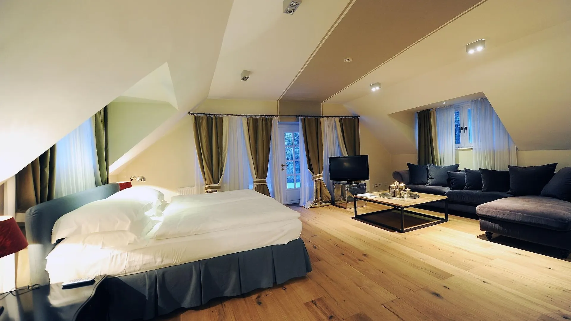 Lesar Hotel Angel - Member of Hip Hotels Ljubljana 4*,